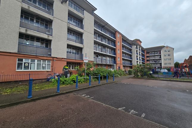 3 bed flat