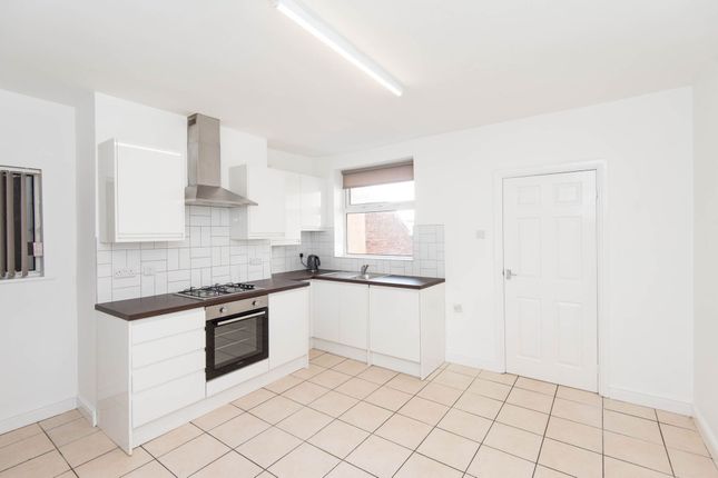 Station Road, Chesterfield S43 3 bed semi