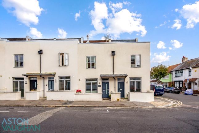 Bristol Gardens, Brighton BN2 3 bed townhouse for sale