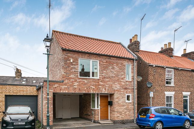 Pasture Terrace, Beverley HU17 2 bed terraced house for sale