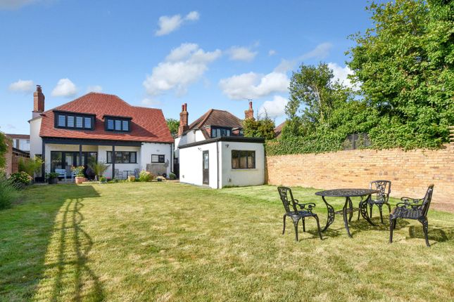 Caulfield Road, Shoeburyness, Essex, SS3 4 bed detached house for sale