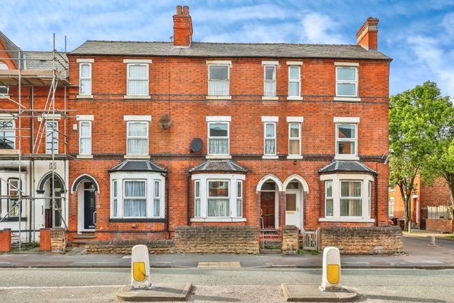 4 bed terraced house