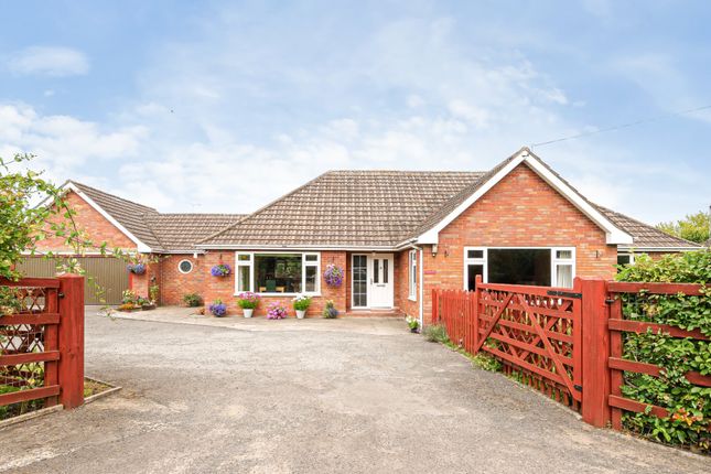 4 bedroom detached bungalow for sale