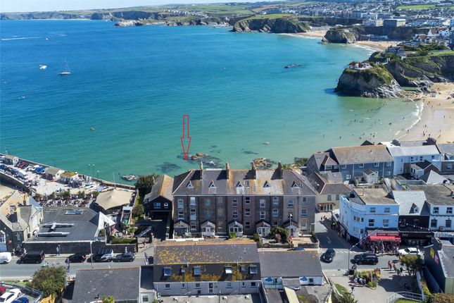 6 bedroom end of terrace house for sale