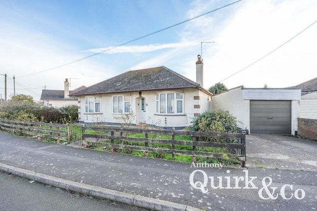 The Driveway, Canvey Island, SS8 3 bed detached bungalow for sale