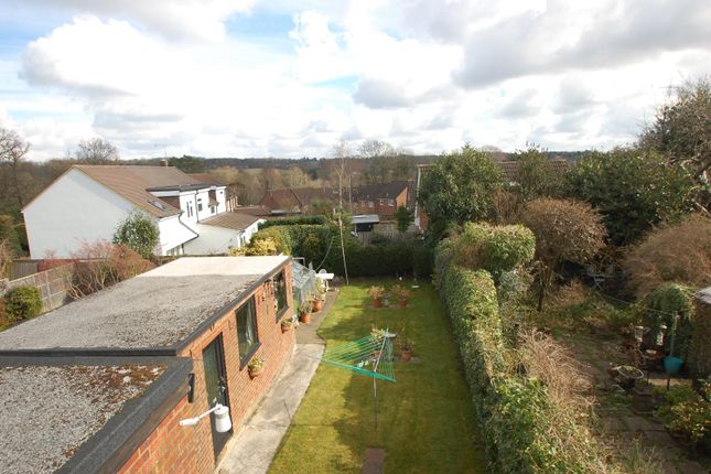Albion Road, Chalfont St. Giles... 3 bed semi