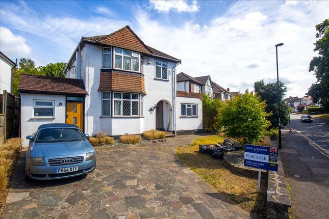 5 bed detached house