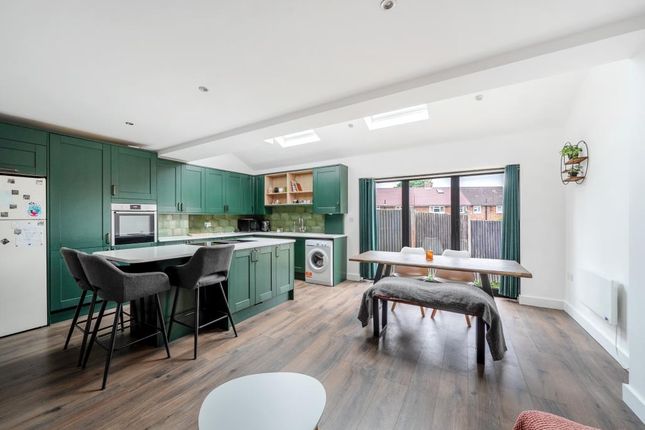 Woking,  Surrey,  GU22 3 bed end of terrace house for sale
