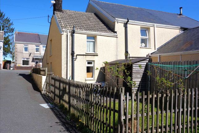 Carmarthen Road, CROSS HANDS, Llanelli 1 bed cottage for sale