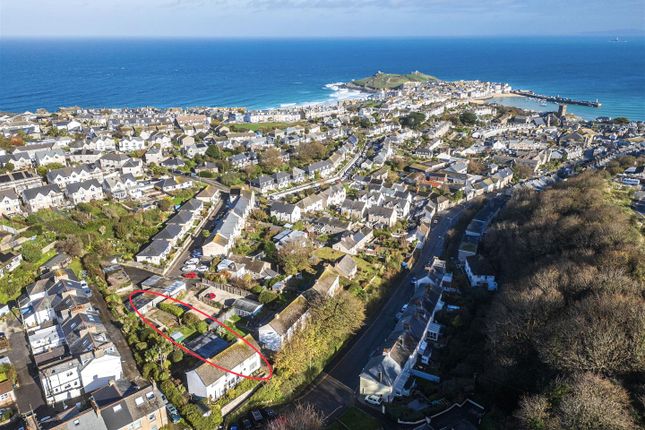 5 bed terraced house