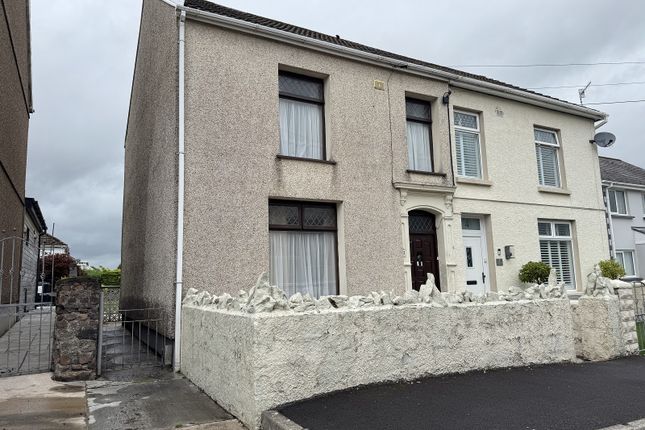 Lewis Avenue, Cwmllynfell, Swansea... 3 bed semi