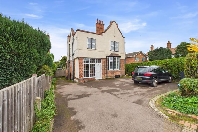 Upton Close, Barnwood, Gloucester 3 bed detached house for sale