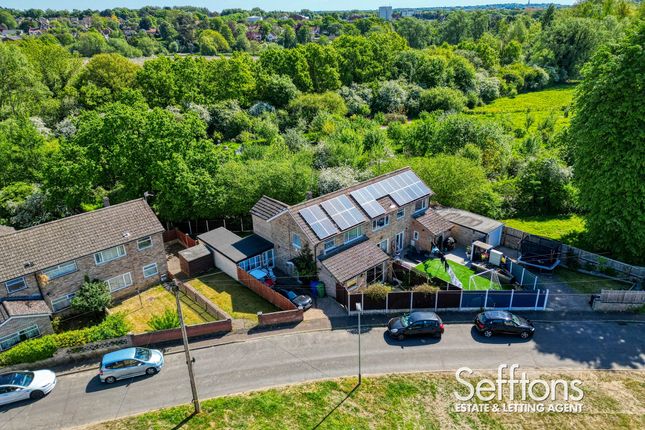 4 bedroom semi-detached house for sale