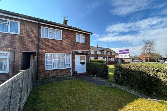 The Cloisters, Dunstable 2 bed end of terrace house for sale