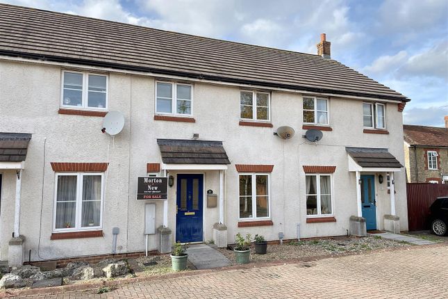 Hine Close, Gillingham 3 bed terraced house for sale
