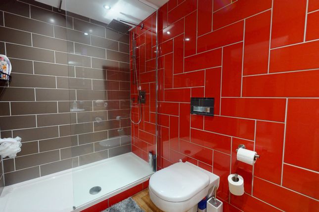 Riverside Court, South Shields, Tyne... 2 bed semi