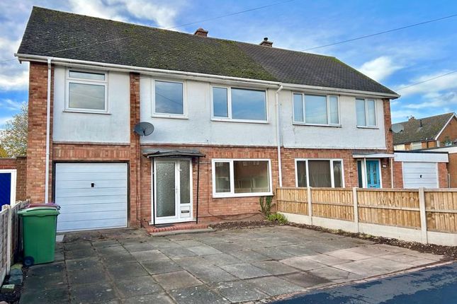 5 bedroom semi-detached house for sale