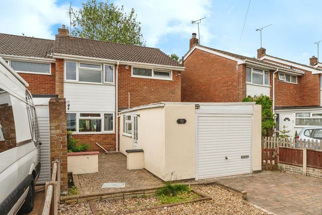 3 bed end terrace house