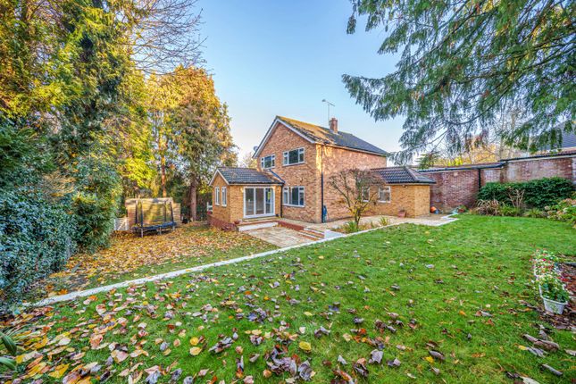 St. Johns Rise, St Johns, GU21 4 bed detached house for sale