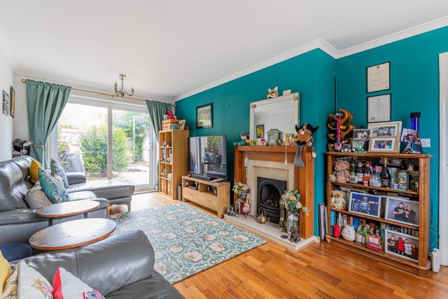 Glendale Avenue, Cardiff CF14 2 bed semi