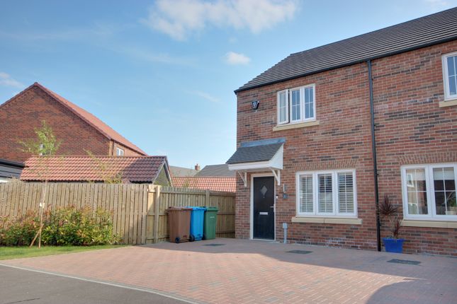 2 bedroom semi-detached house for sale
