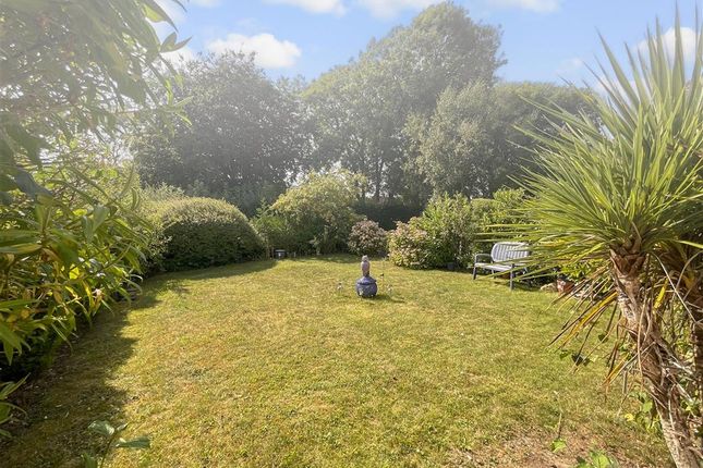 Findon Road, Worthing, West Sussex 2 bed maisonette for sale