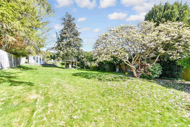 3 bed detached house