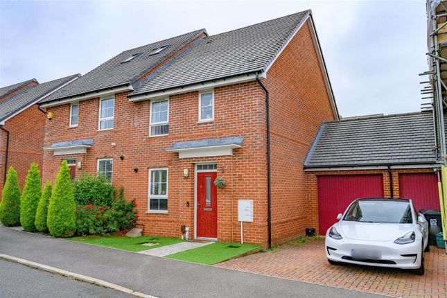 Woodwhite Way, Hemel Hempstead 3 bed semi