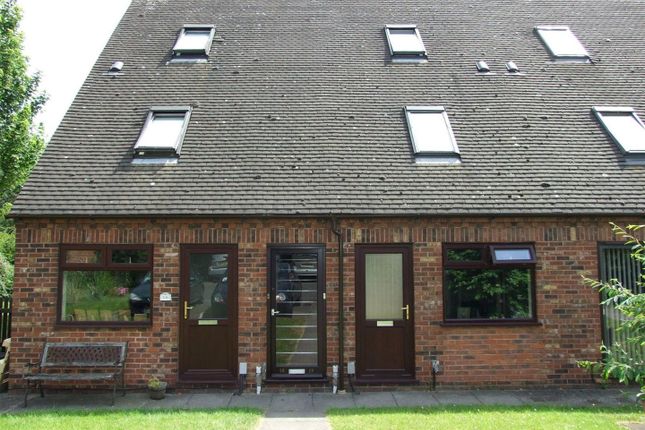 Leathermill Lane 2 bed flat for sale