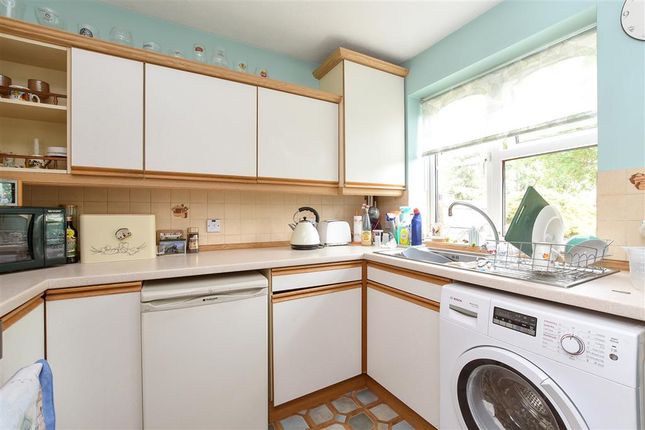 3 bed end terrace house