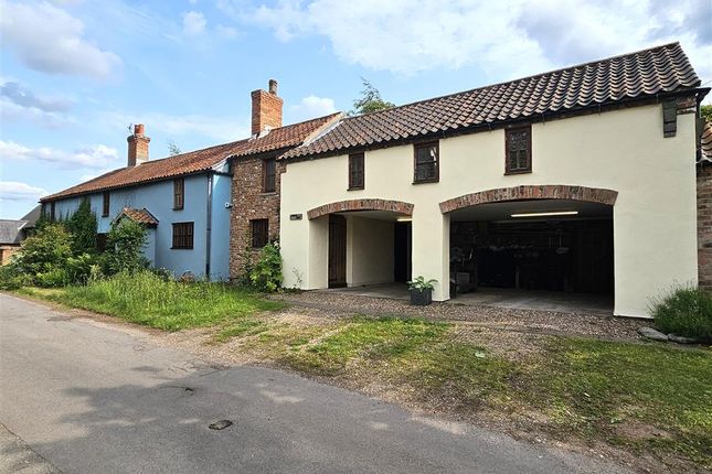 Ducie Lane, Retford DN22 4 bed cottage for sale