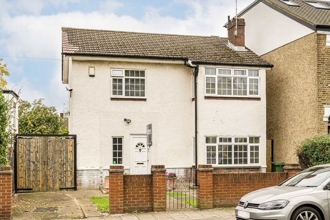 Nelson Road, Whitton TW2 3 bed detached house for sale