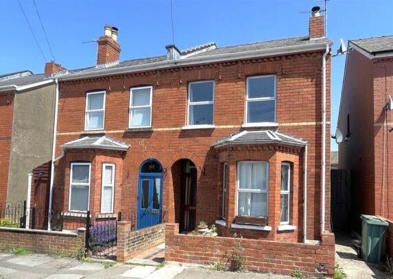 2 bedroom semi-detached house for sale