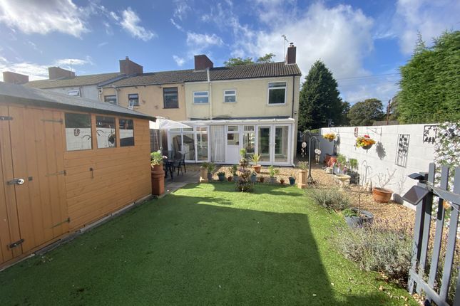 Bass's Crescent, Castle Gresley, DE11 3 bed end of terrace house for sale