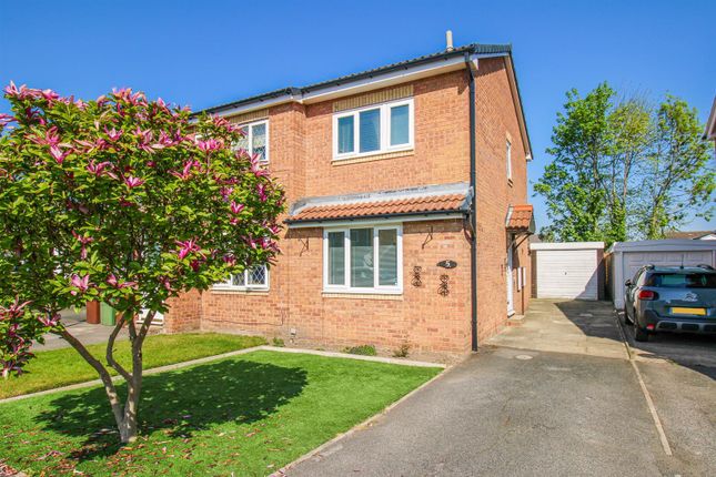 2 bedroom semi-detached house for sale