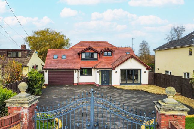 Brittons Ash, Bathpool, Taunton