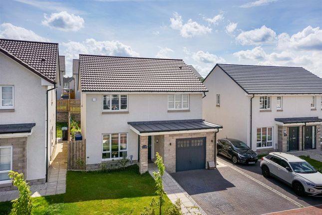 Alnwick Crescent, Glenmavis ML6 4 bed detached house for sale