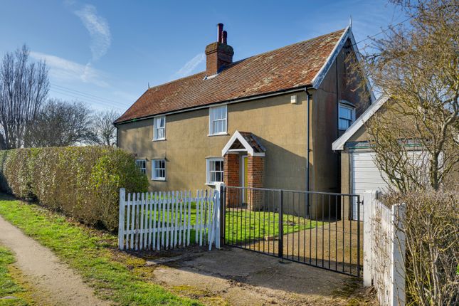 Marsh Lane, Felixstowe IP11 4 bed cottage for sale
