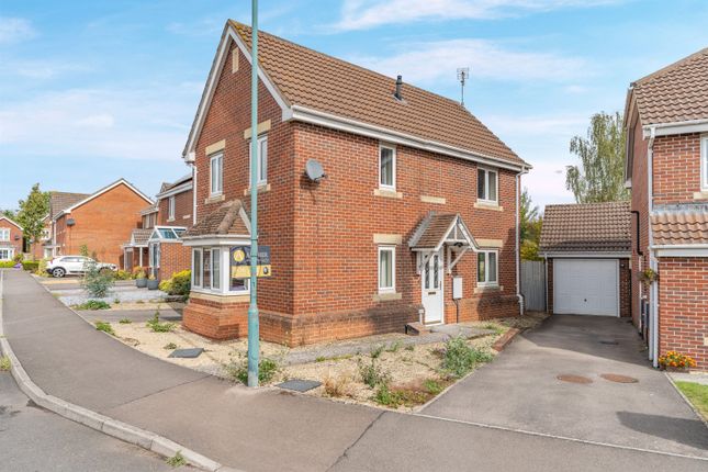 Cornpoppy Avenue, Monmouth 3 bed detached house for sale