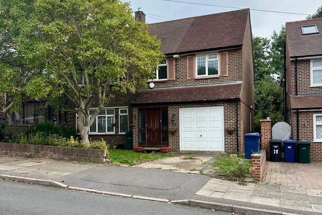 6 bedroom semi-detached house for sale