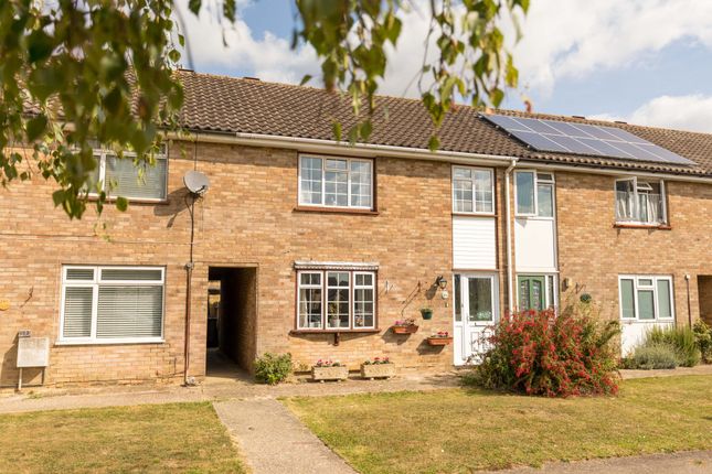Court Lodge Road, Horley RH6 3 bed semi