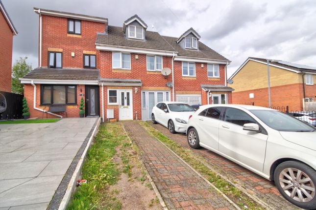 3 bedroom town house for sale
