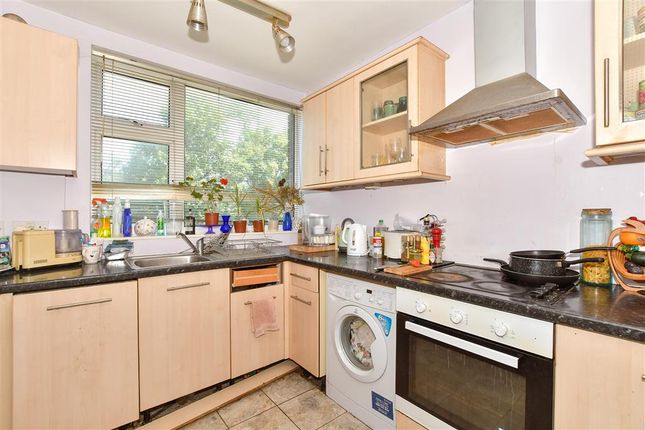 2 bed maisonette