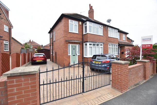 Manston Crescent, Leeds, West Yorkshire 3 bed semi