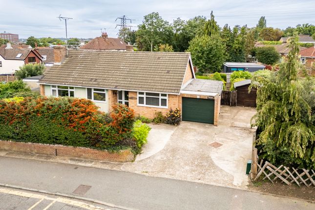 Huntsman Lane, Maidstone ME14 3 bed detached bungalow for sale