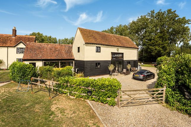Dunmow CM6 5 bed barn conversion for sale