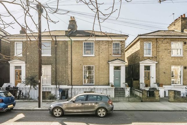 Middleton Road, London E8 1 bed flat for sale