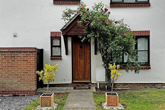 Wordsworth Mead, Redhill 3 bed end of terrace house for sale