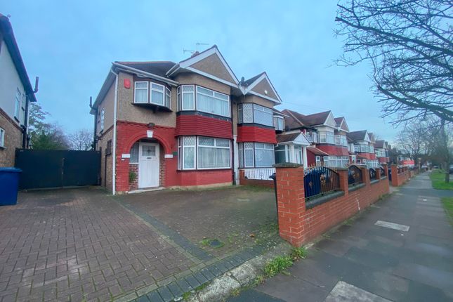 Dormers Wells Lane, Southall 3 bed semi