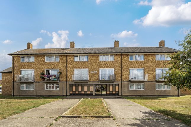 Attlee Road, Hayes 2 bed apartment for sale
